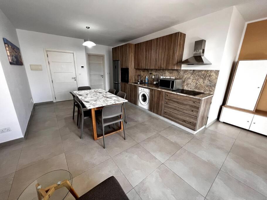 Mediterranea 2 Bedroom Smart Apartment St. Paul's Bay Dış mekan fotoğraf